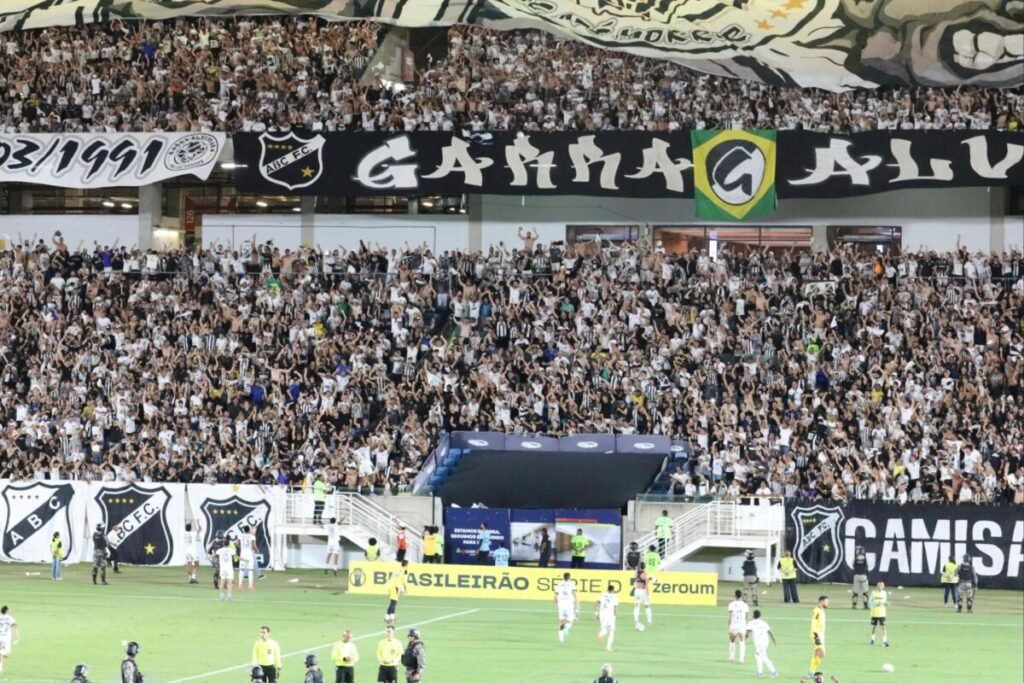 Arena das Dunas fecha 2026 com maior público no futebol desde 2014; veja números