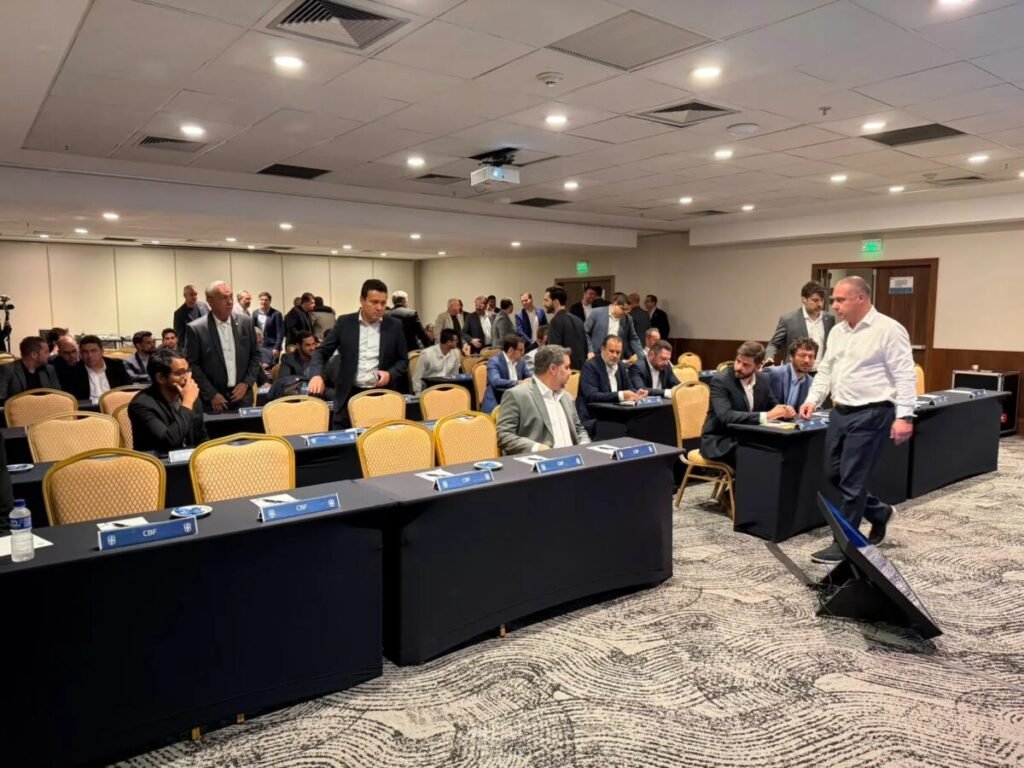 Clubes votam a favor de redução de horários noturnos no Brasileirão; proposta será levada a detentoras