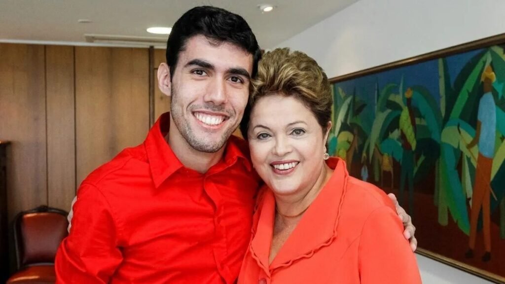 ‘Dilma Bolada’ começou com fake sobre N. S. Aparecida, indica monitor da campanha de Flávio