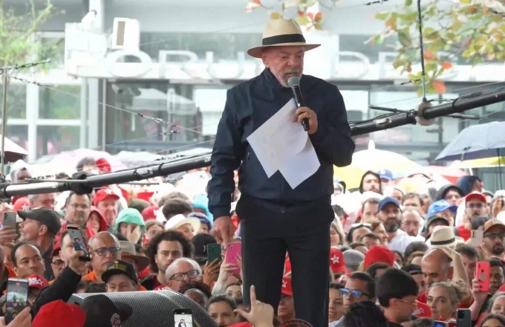 Lula diz que agronegócio deveria “se ajoelhar” por recursos do governo