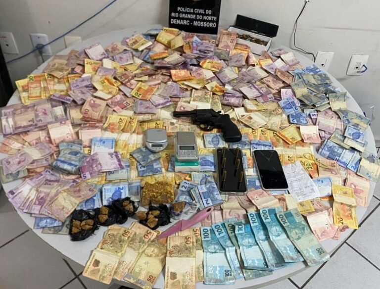 Polícia Civil prende homem com drogas, arma e mais de R$ 6 mil reais em Mossoró