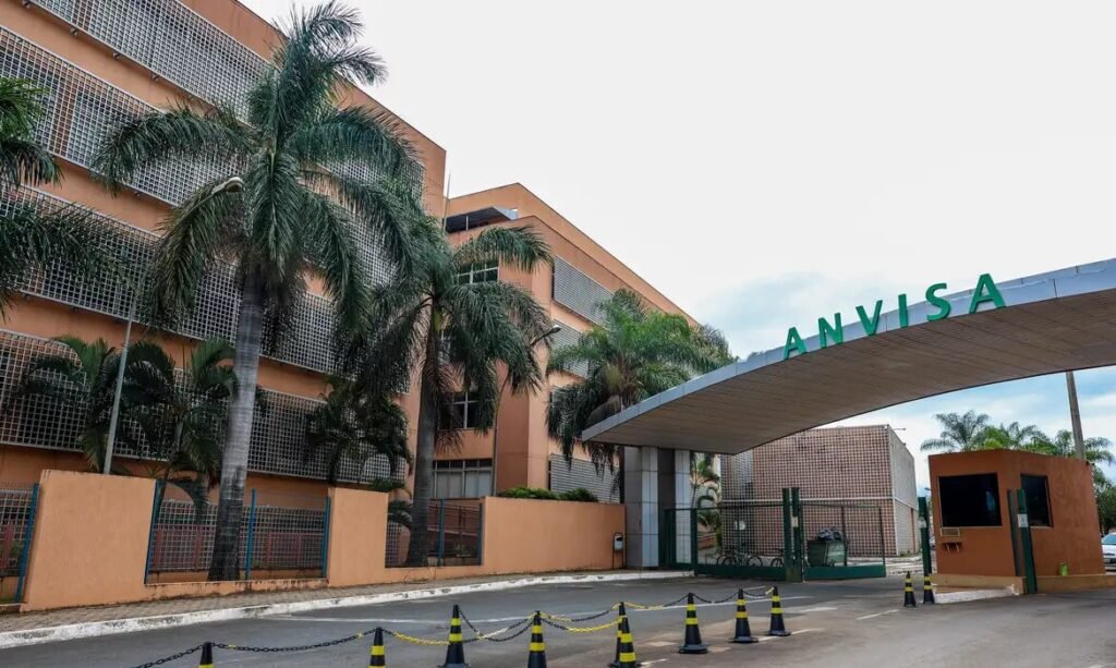 Anvisa aprova novo medicamento para câncer de pulmão avançado