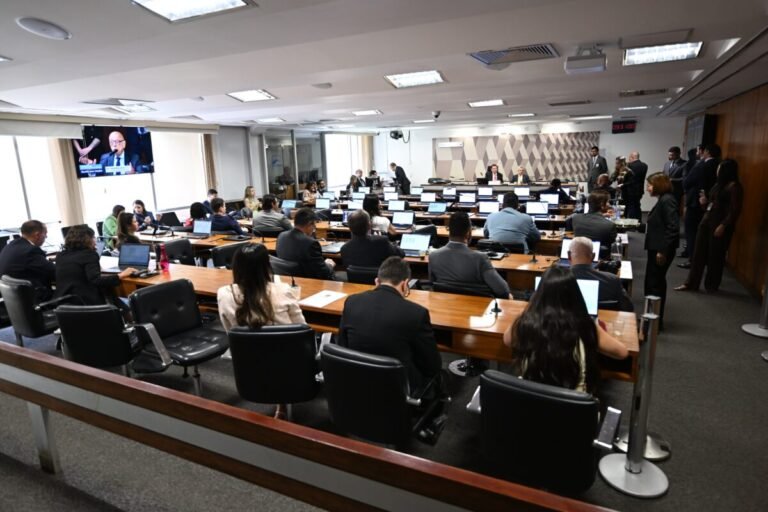 CCJ aprova PEC da Segurança; texto segue para o plenário do Senado
