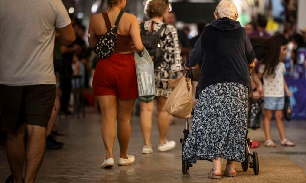 Corte amplo de gastos públicos afetaria área social, dizem economistas