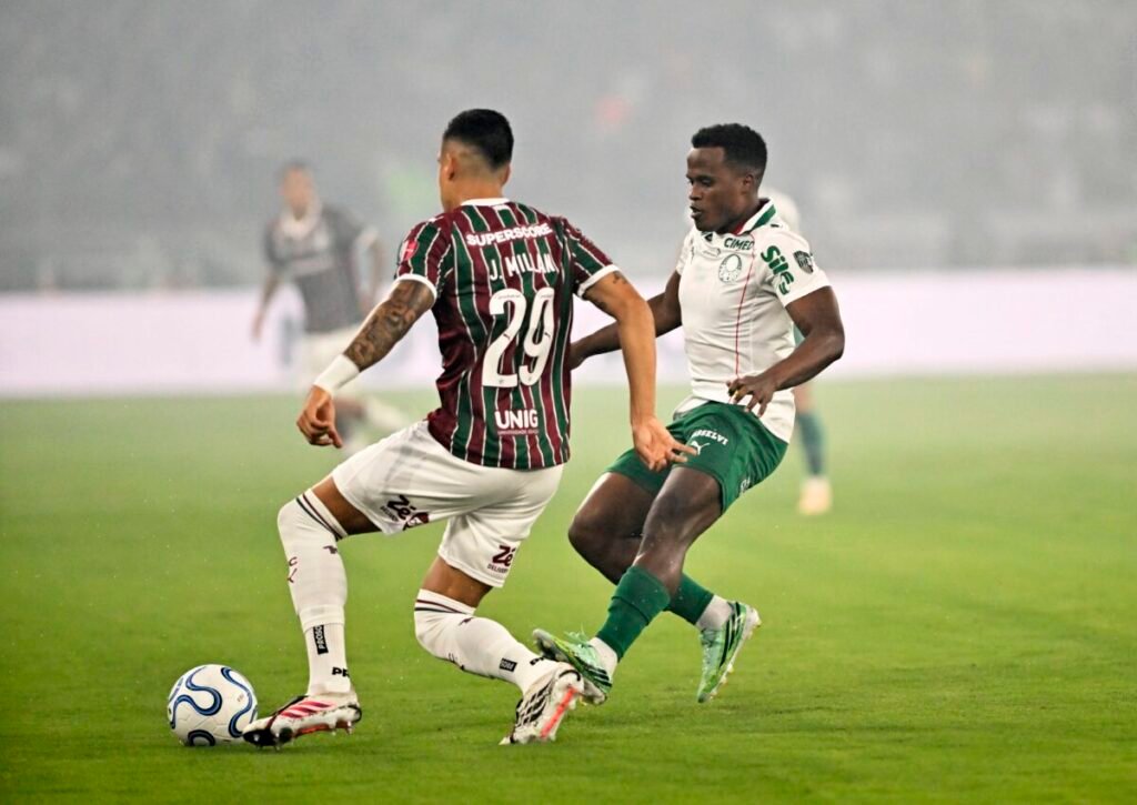 Das vaias no Rio à "estreia" em casa, Arias revê o Fluminense por vaga na final com o Palmeiras