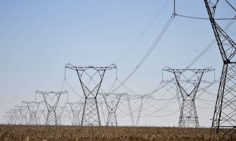 Distribuidoras se preparam para garantir energia no dia da eleição