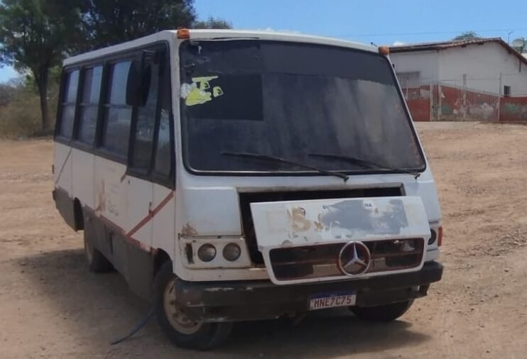 Duas crianças são atropeladas por ônibus escolar após descer do veículo em Governador Dix-Sept Rosado-RN