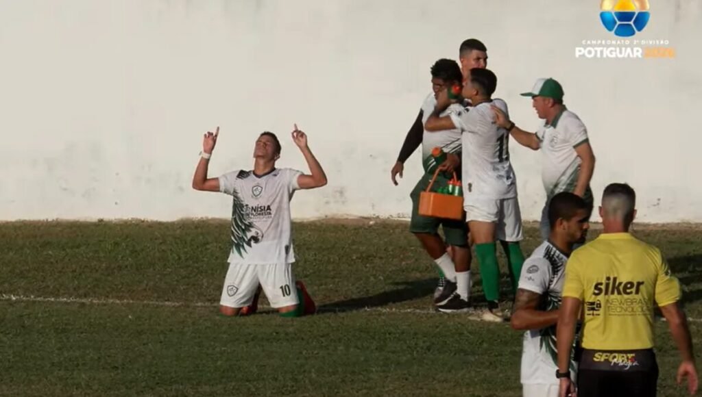 Henrique brilha, Alecrim goleia o Mossoró e entra no G-2 da Segundona Potiguar