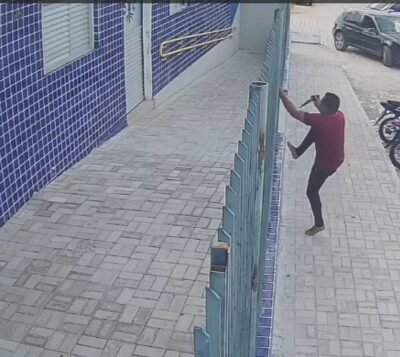 Homem armado de faca pula muro de escola, mas é contido por populares no Sumaré