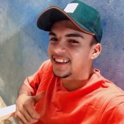 Jovem de 22 anos morre após perder controle de moto e bater em canteiro central em Baraúna