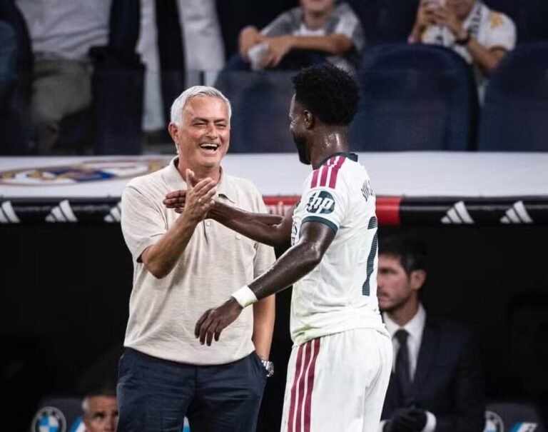 Mourinho defende Vini Jr. no Real: 'No lugar dele, eu teria forçado uma transferência'
