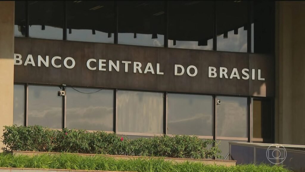 No 1º aumento em três meses, 'prévia do PIB' do Banco Central registra alta de 0,3% em agosto