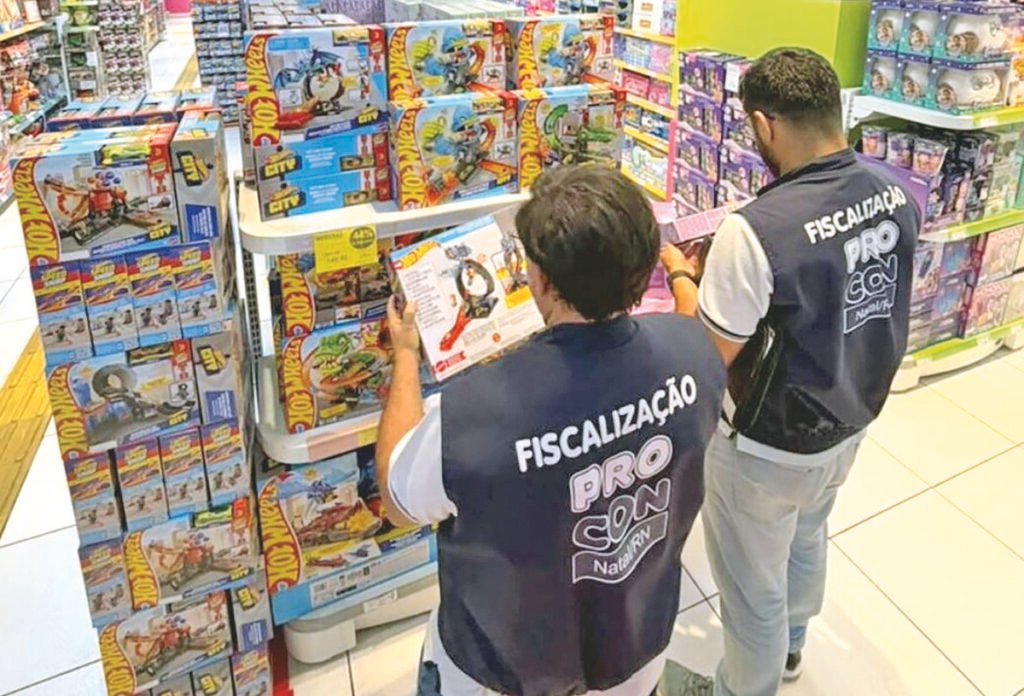 Procon fiscaliza venda de brinquedos antes do Dia das Crianças em Natal