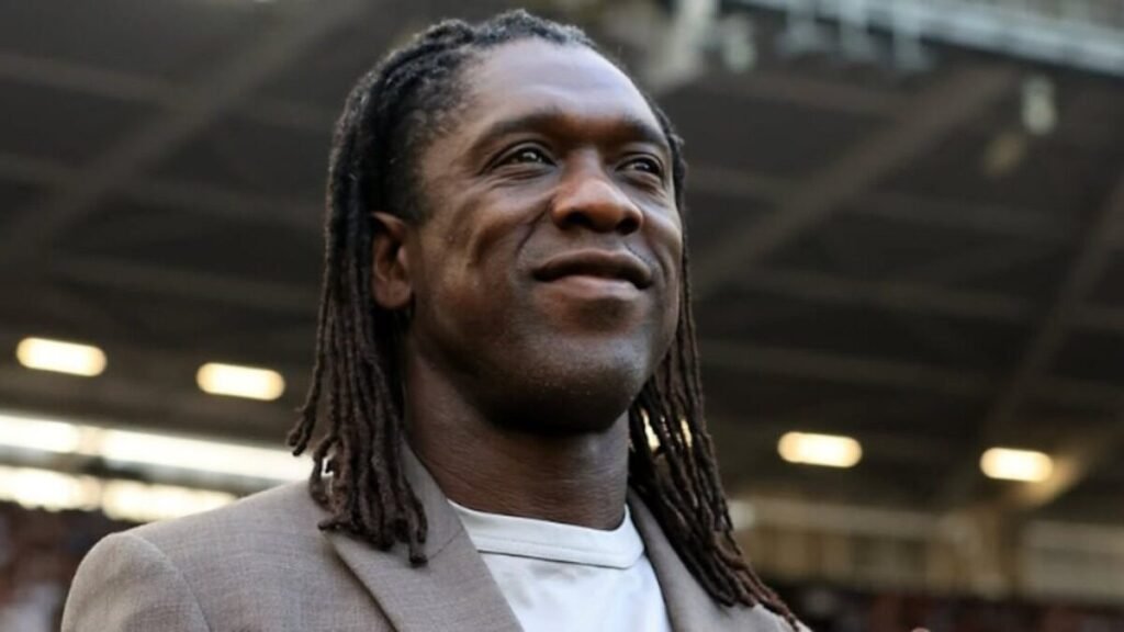 Seedorf chega ao Corinthians nesta quarta e estreia pode ser contra o Vitória