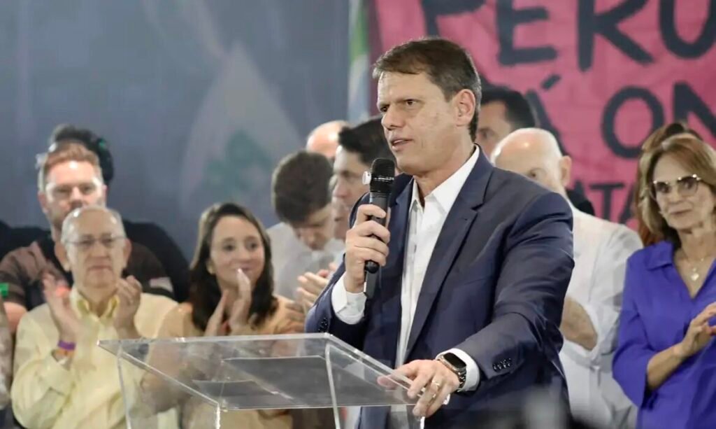Tarcísio é reeleito governador de São Paulo