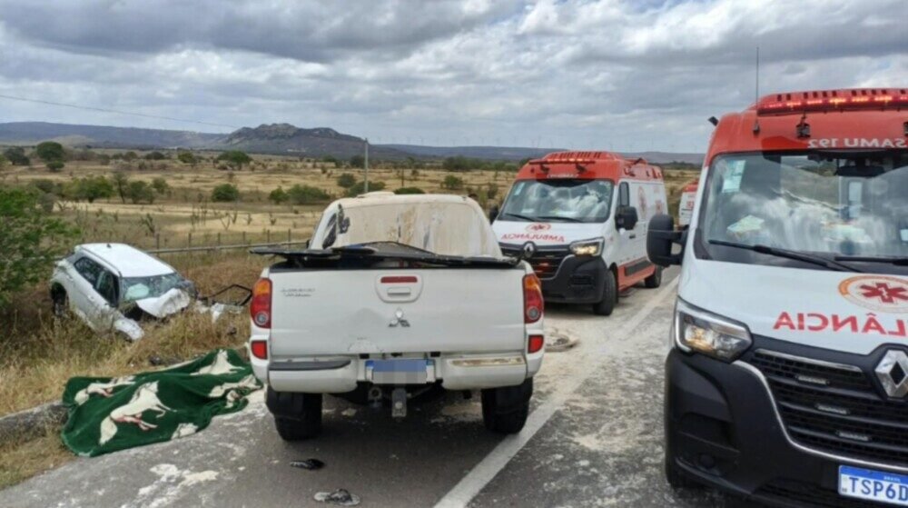 Trágico acidente na BR-304 deixa dois mortos e quatro gravemente feridos